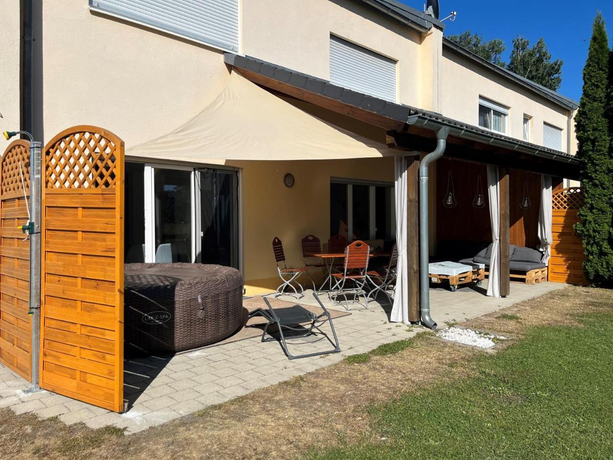 Weidehaus Pfoerring Holiday home Pforring